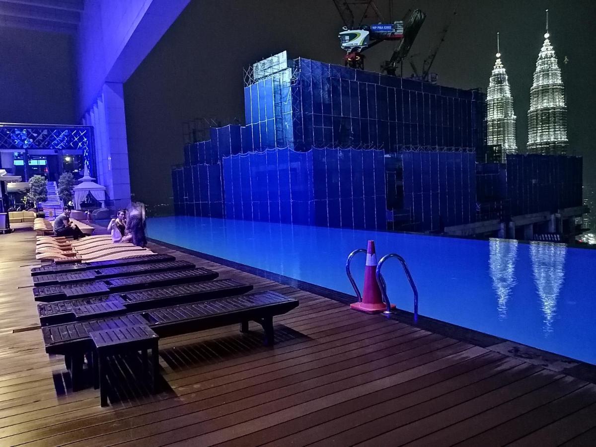 เยมาลา สวีท @ แพลทินัม เคแอลซีซี Apartment กัวลาลัมเปอร์ ภายนอก รูปภาพ