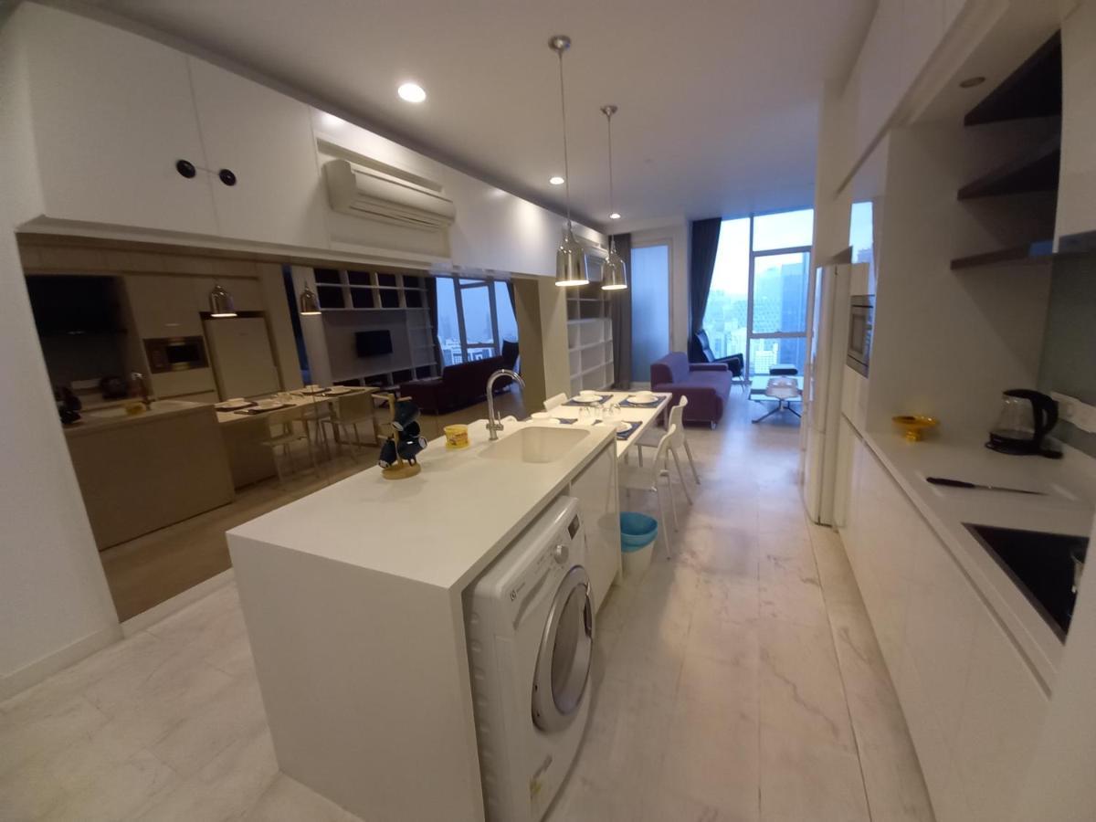 เยมาลา สวีท @ แพลทินัม เคแอลซีซี Apartment กัวลาลัมเปอร์ ภายนอก รูปภาพ