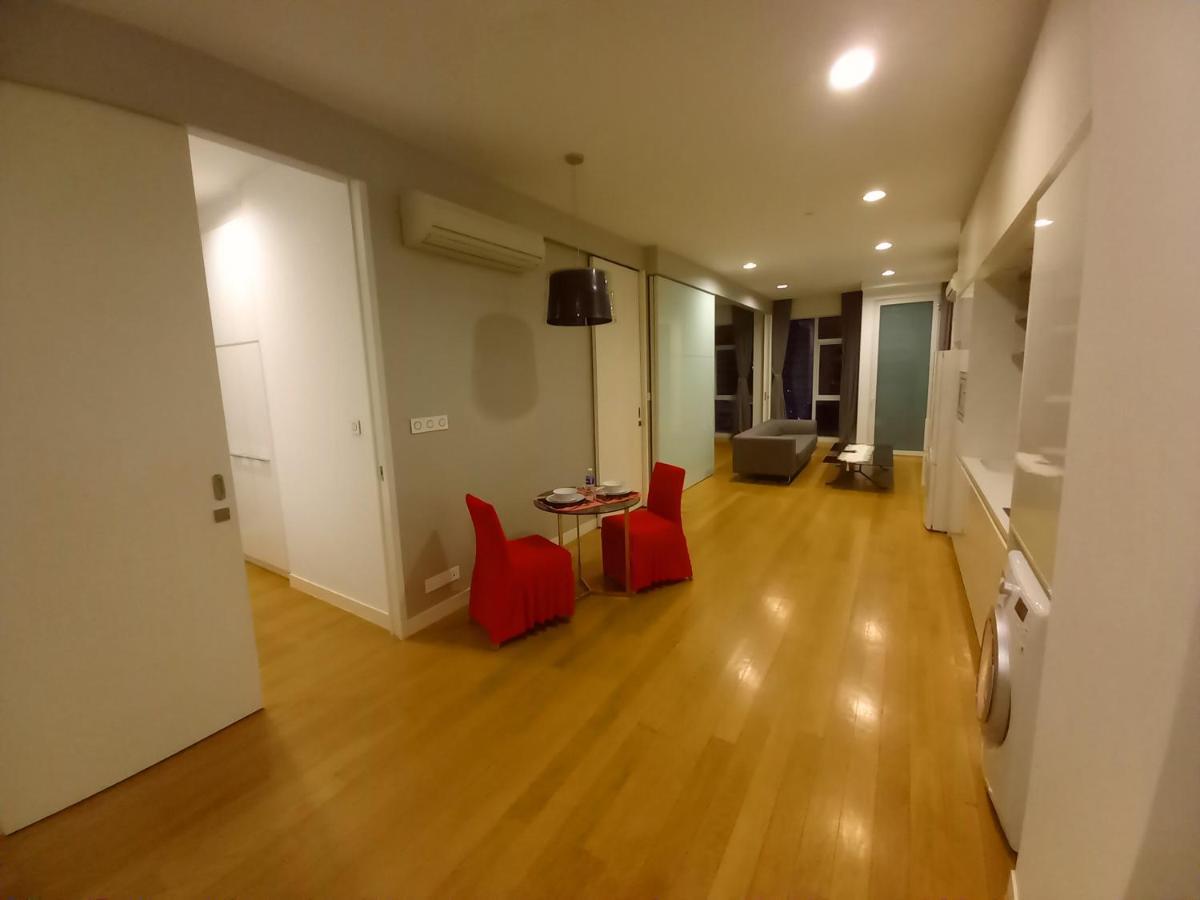 เยมาลา สวีท @ แพลทินัม เคแอลซีซี Apartment กัวลาลัมเปอร์ ภายนอก รูปภาพ